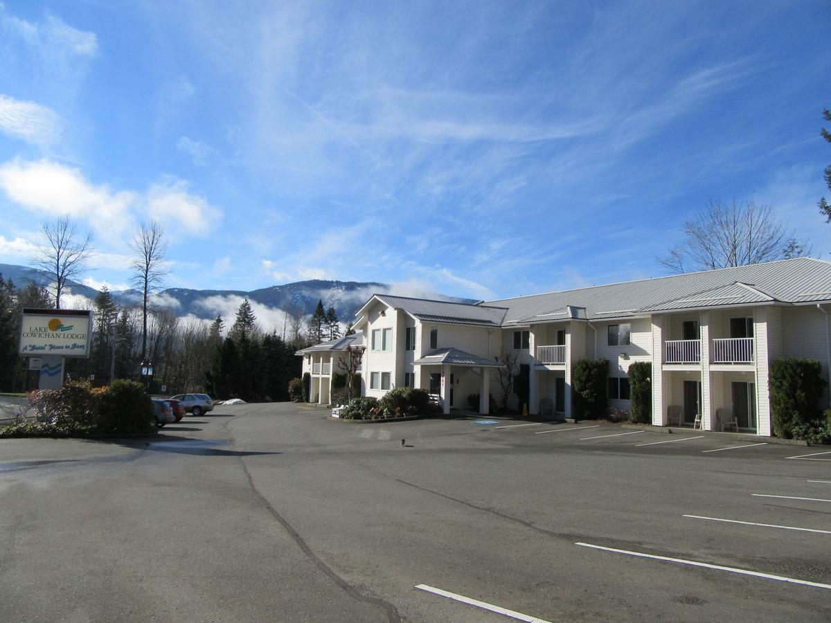 Lake Cowichan Lodge Екстер'єр фото
