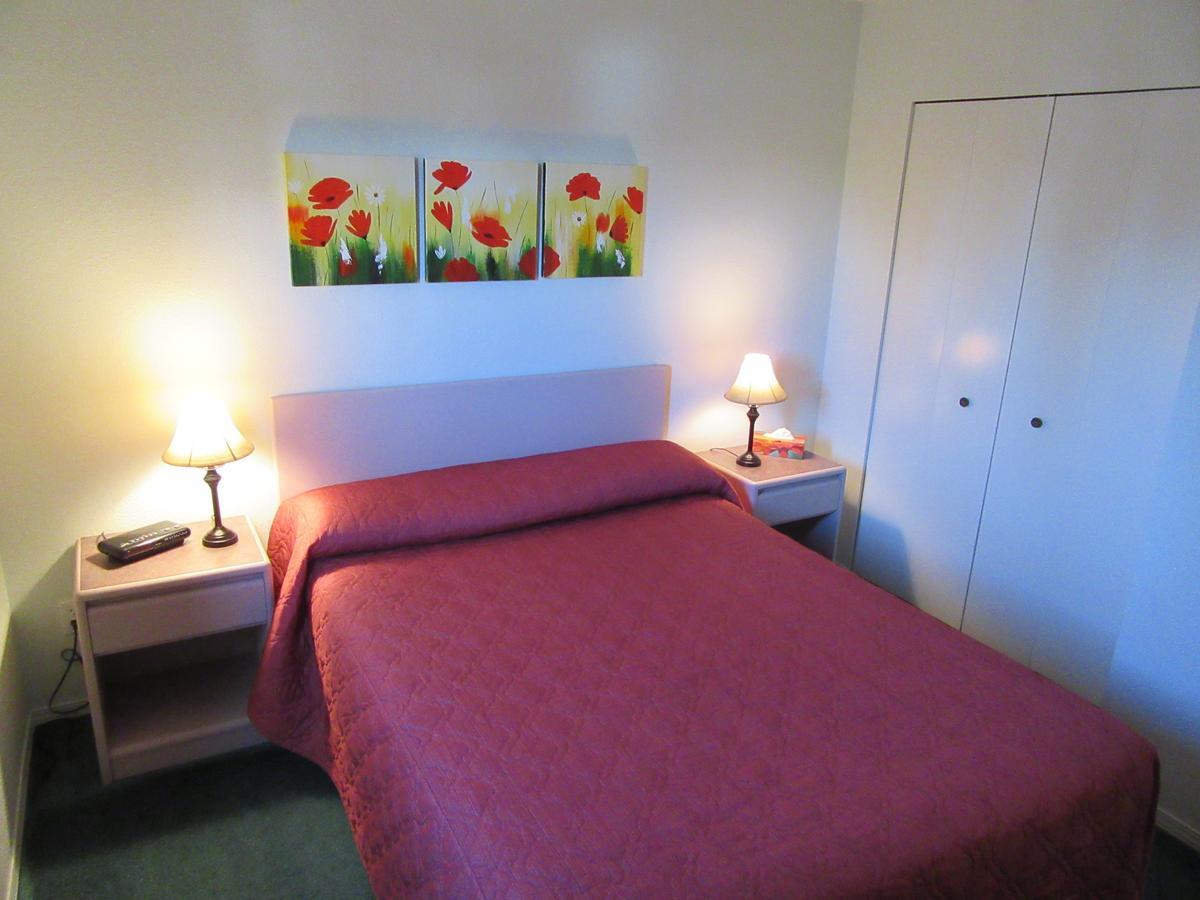 Lake Cowichan Lodge Екстер'єр фото