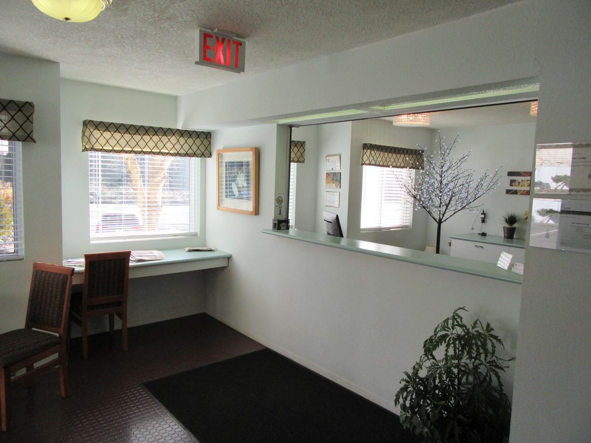Lake Cowichan Lodge Екстер'єр фото